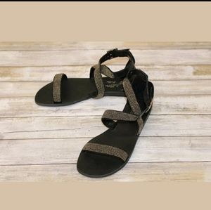 NIB Seychelles Complicated sandals